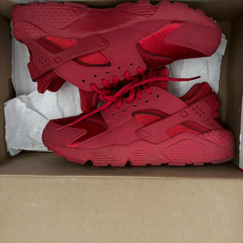 Red huaraches